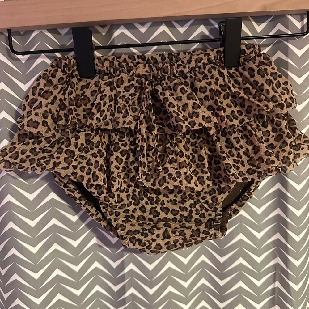 Tocoto Vintage | Animal Print Ruffle Baby Bloomers, size 12m